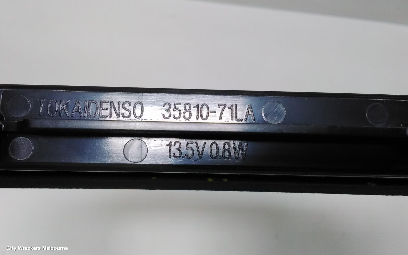 SUZUKI SWIFT HIGH LEVEL STOPLIGHT, FZ, 02/2011 - 03/2017