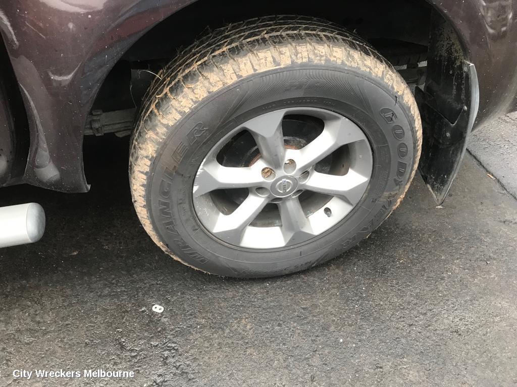 NISSAN NAVARA RIGHT INDICATOR/FOG/SIDE, D40, BUMPER FOGLAMP, ROUND TYPE, 09/2005 - 08/2015