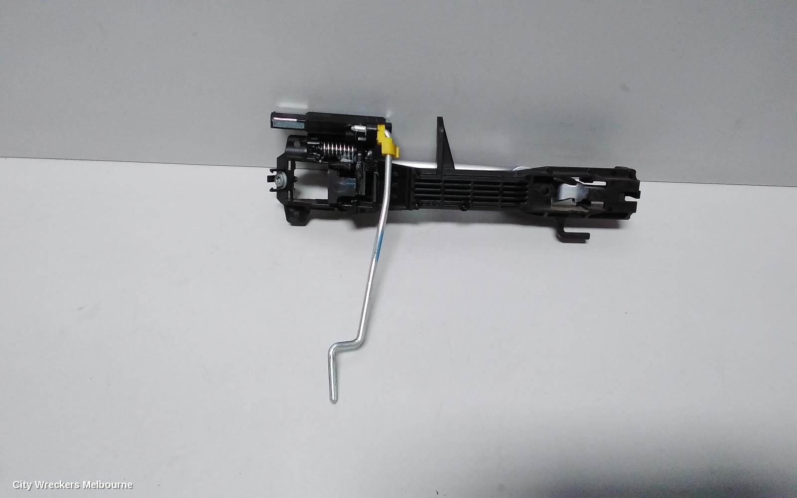 TOYOTA TARAGO DOOR HANDLE, XR50, OUTER, LH/RH FRONT, 03/2006 - 06/2020