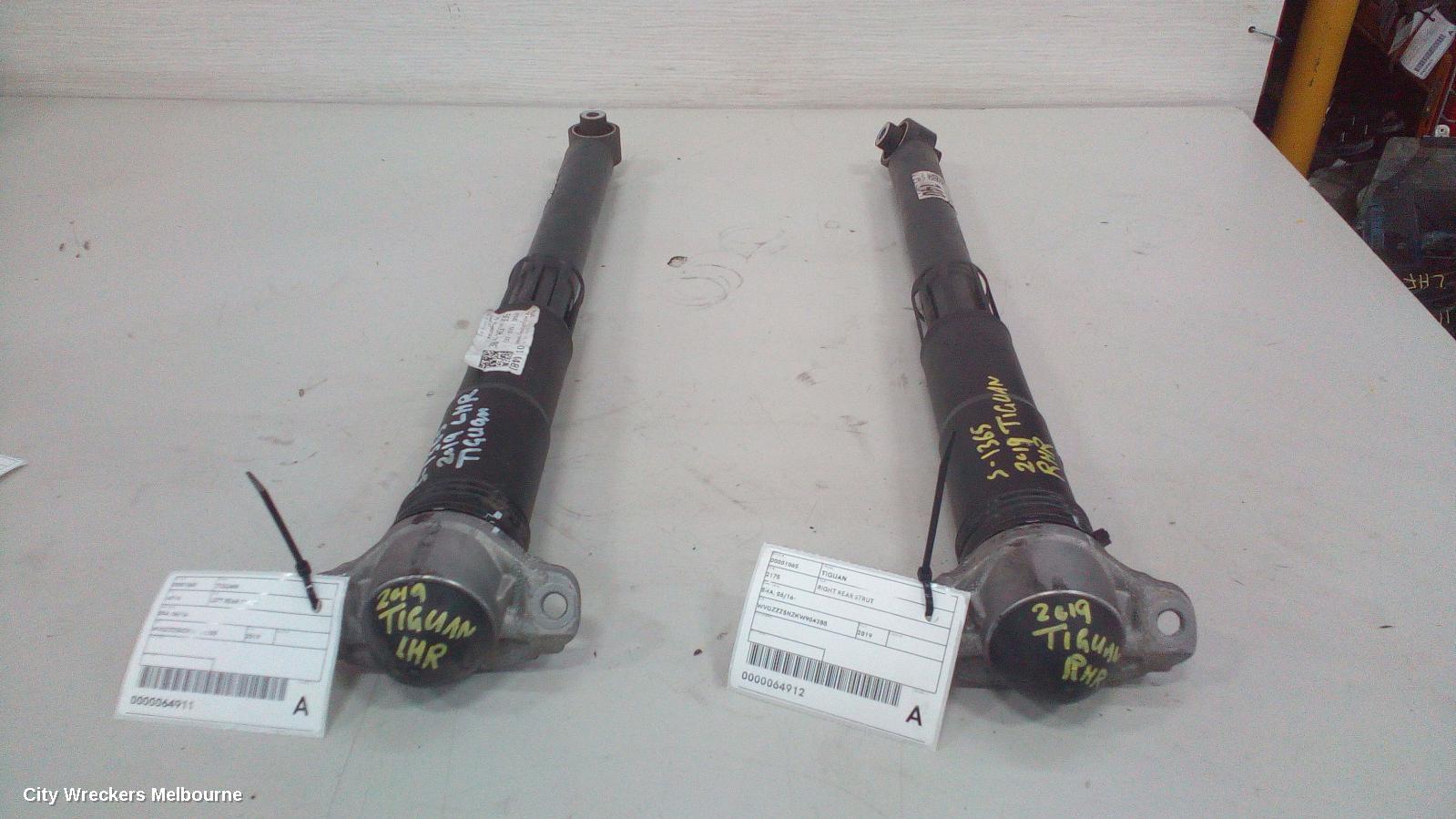 VOLKSWAGEN TIGUAN LEFT REAR STRUT, 5NA, 06/2016 - 02/2024
