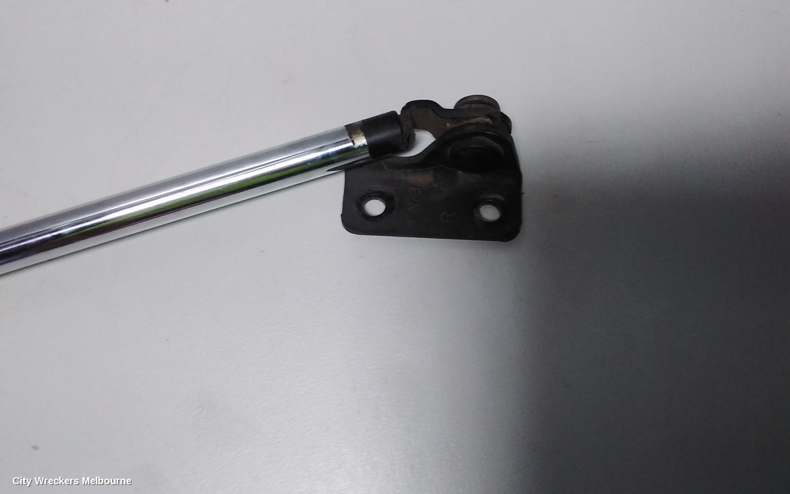 MITSUBISHI L300 HATCH STRUT, TAILGATE STRUT (PAIR), SF-SK, LOW ROOF, 10/1986 - 12/2013