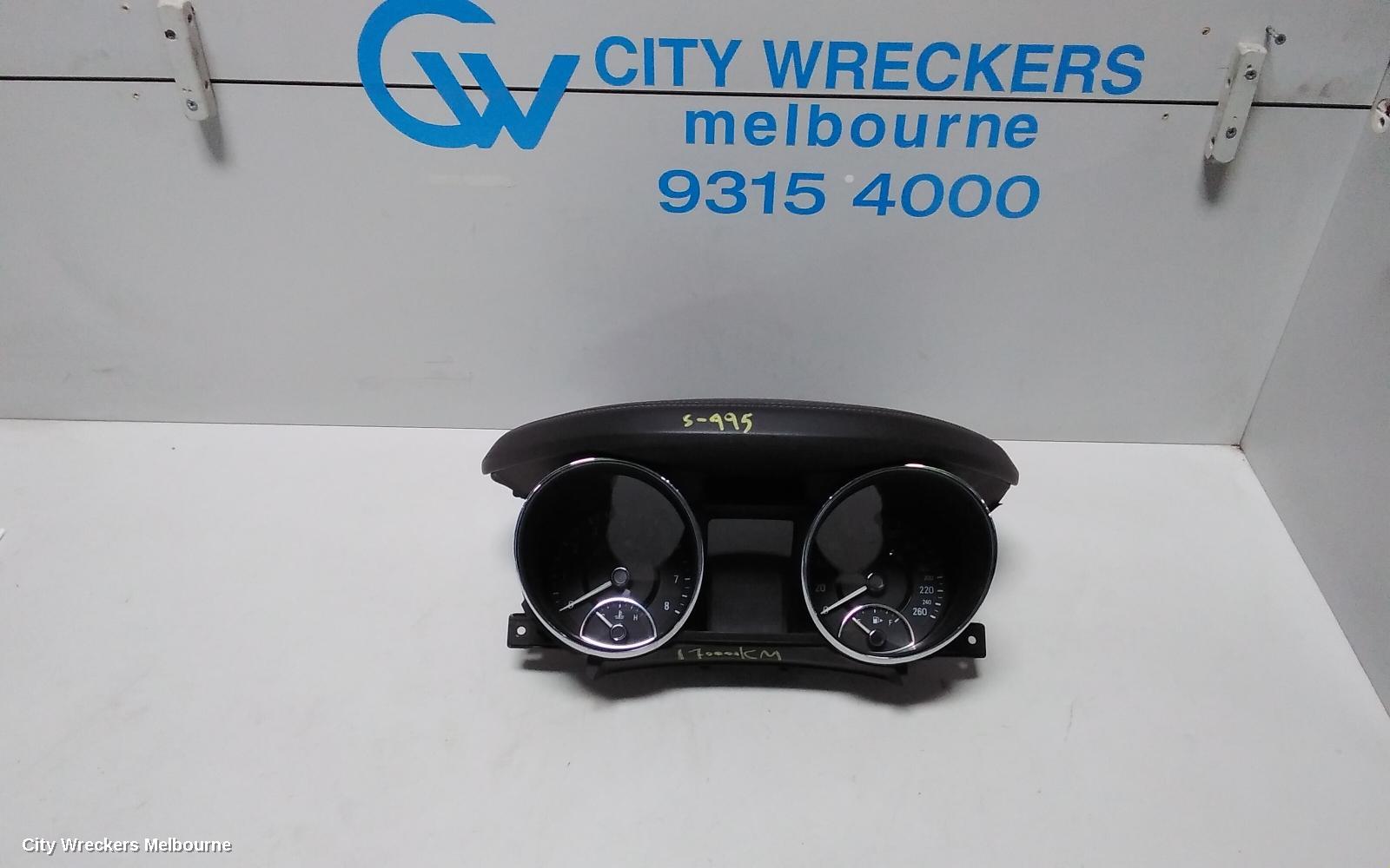 HOLDEN COMMODORE INSTRUMENT CLUSTER, INSTRUMENT CLUSTER, AUTO T/M, VF, EVOKE/INTERNATIONAL, 05/2013 - 12/2017
