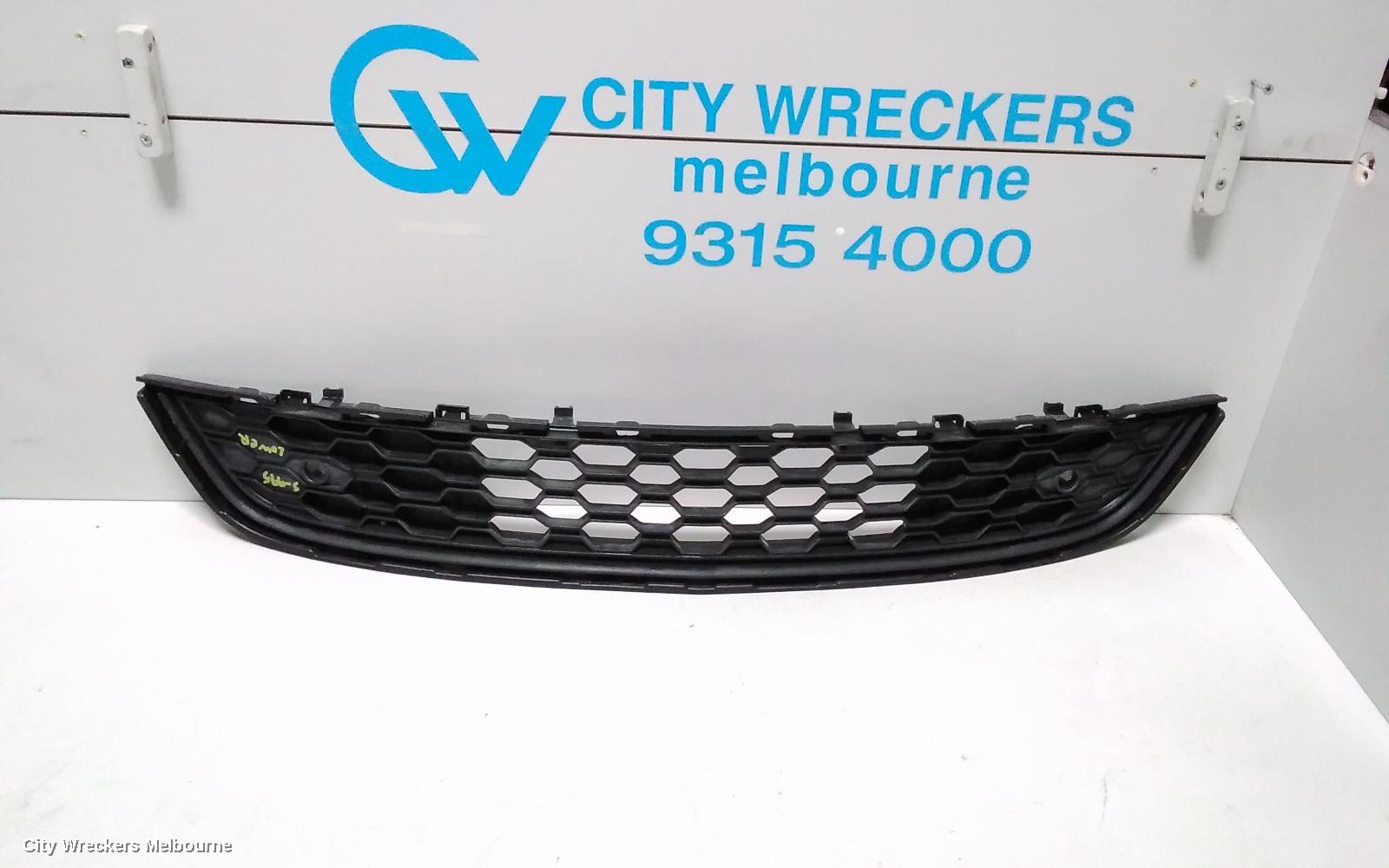 HOLDEN COMMODORE GRILLE, BUMPER GRILLE, VF, HONEYCOMB TYPE, EVOKE, 05/2013 - 12/2017