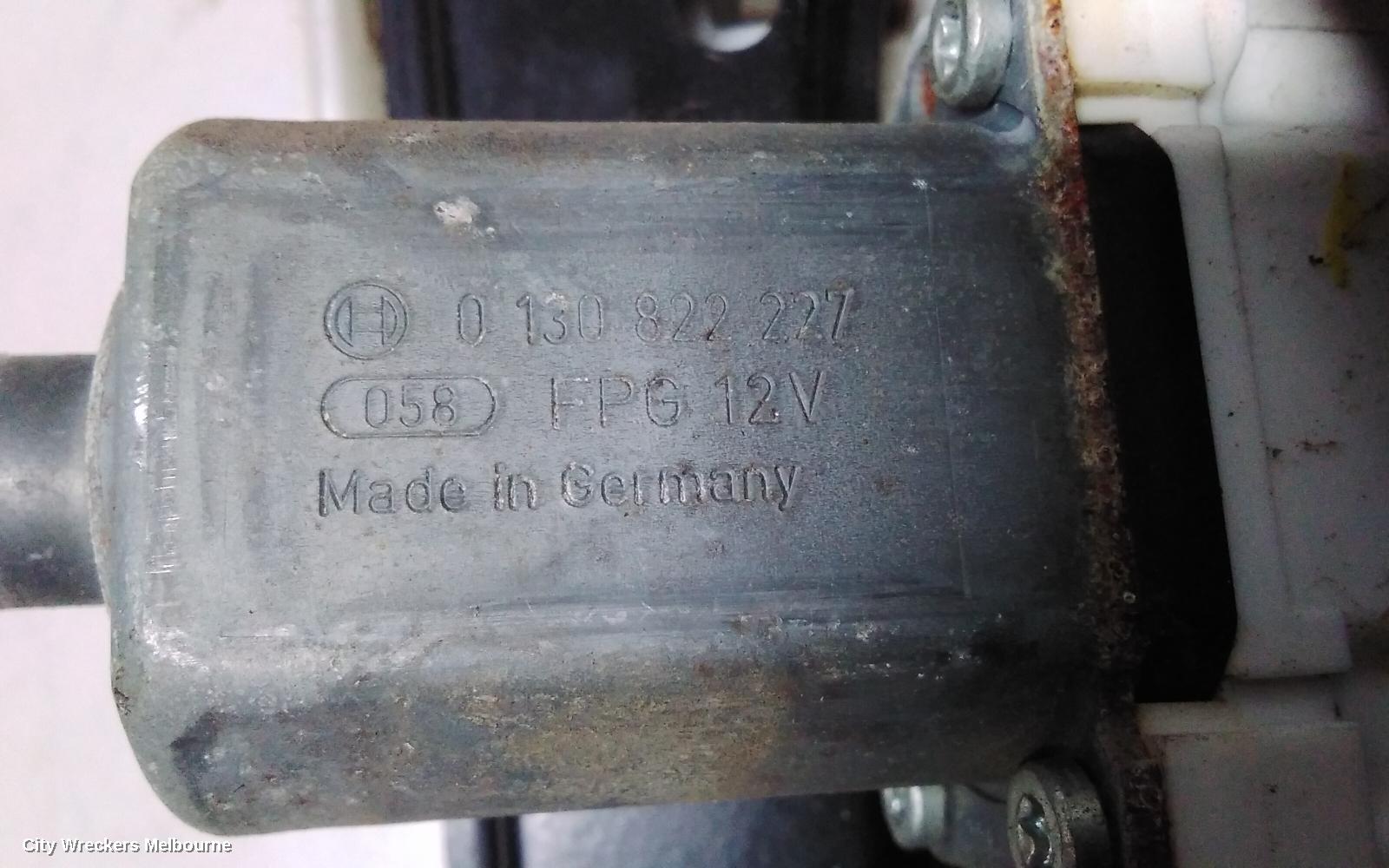BMW 3 SERIES RIGHT FRONT WINDOW REG/MOTOR, E90, SEDAN, 03/2005 - 01/2012