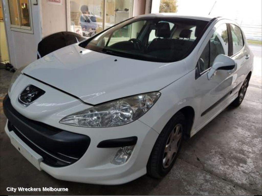 PEUGEOT 308 LEFT GUARD, T7, 09/2007 - 09/2014