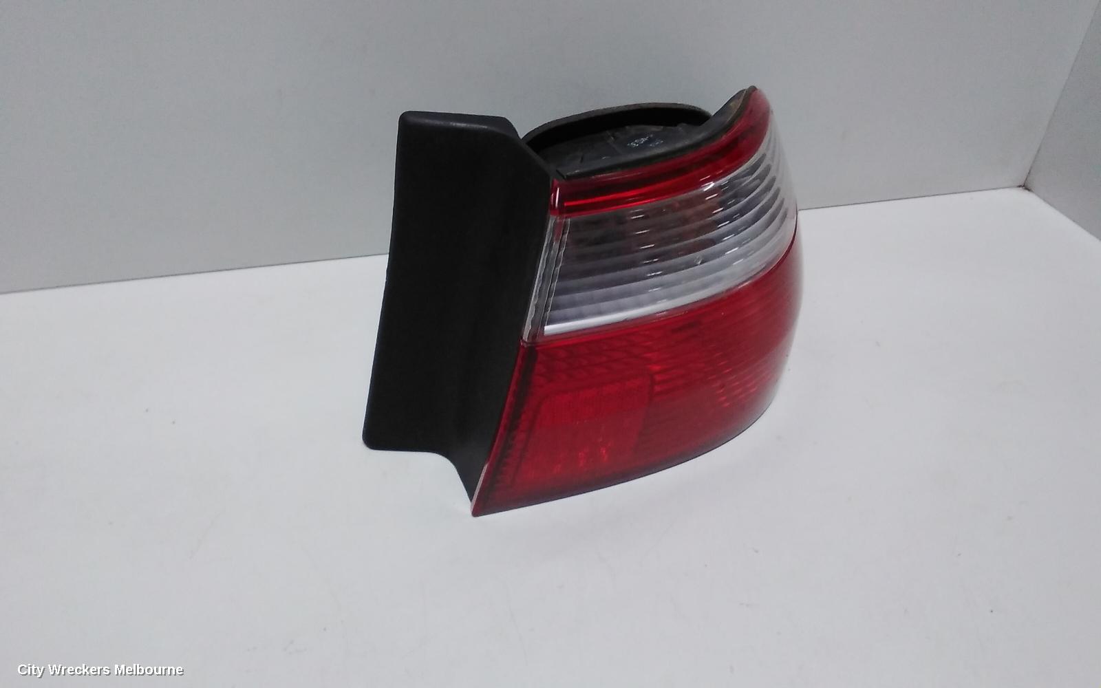 HONDA ACCORD RIGHT TAILLIGHT, CG, SEDAN, STANLEY 043-2215 11/1997 - 05/2003