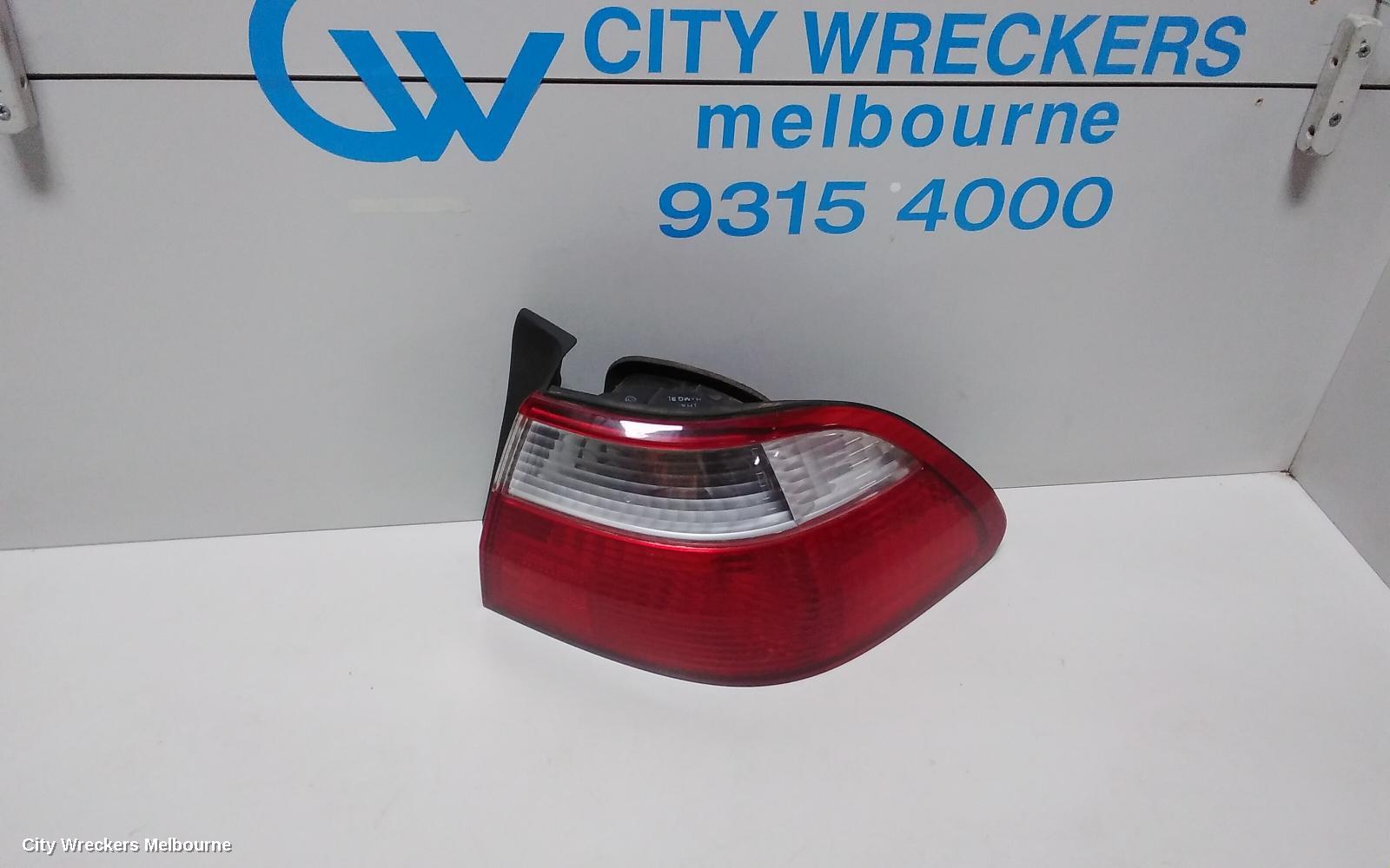 HONDA ACCORD RIGHT TAILLIGHT, CG, SEDAN, STANLEY 043-2215 11/1997 - 05/2003