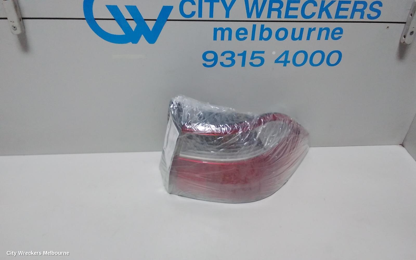 HONDA ACCORD RIGHT TAILLIGHT, CG, SEDAN, STANLEY 043-2215 11/1997 - 05/2003
