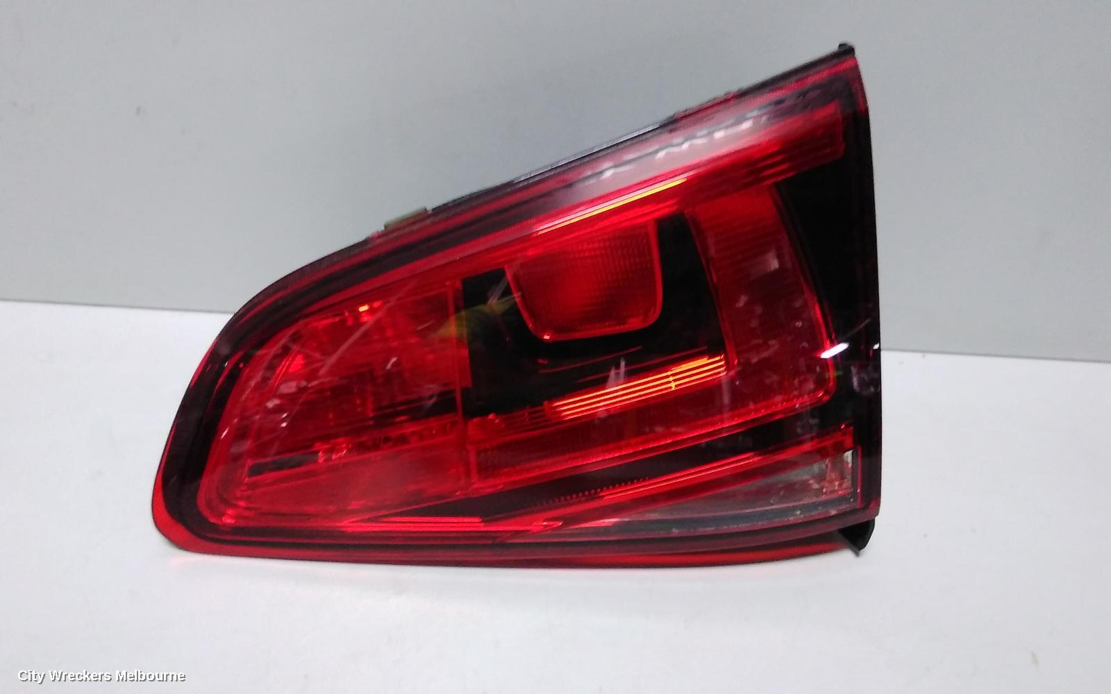 VOLKSWAGEN GOLF REAR GARNISH, TAILGATE LAMP (LH SIDE), GEN 7, HATCH, NON GTI, TINTED TYPE, 12/2012 - 03/2017