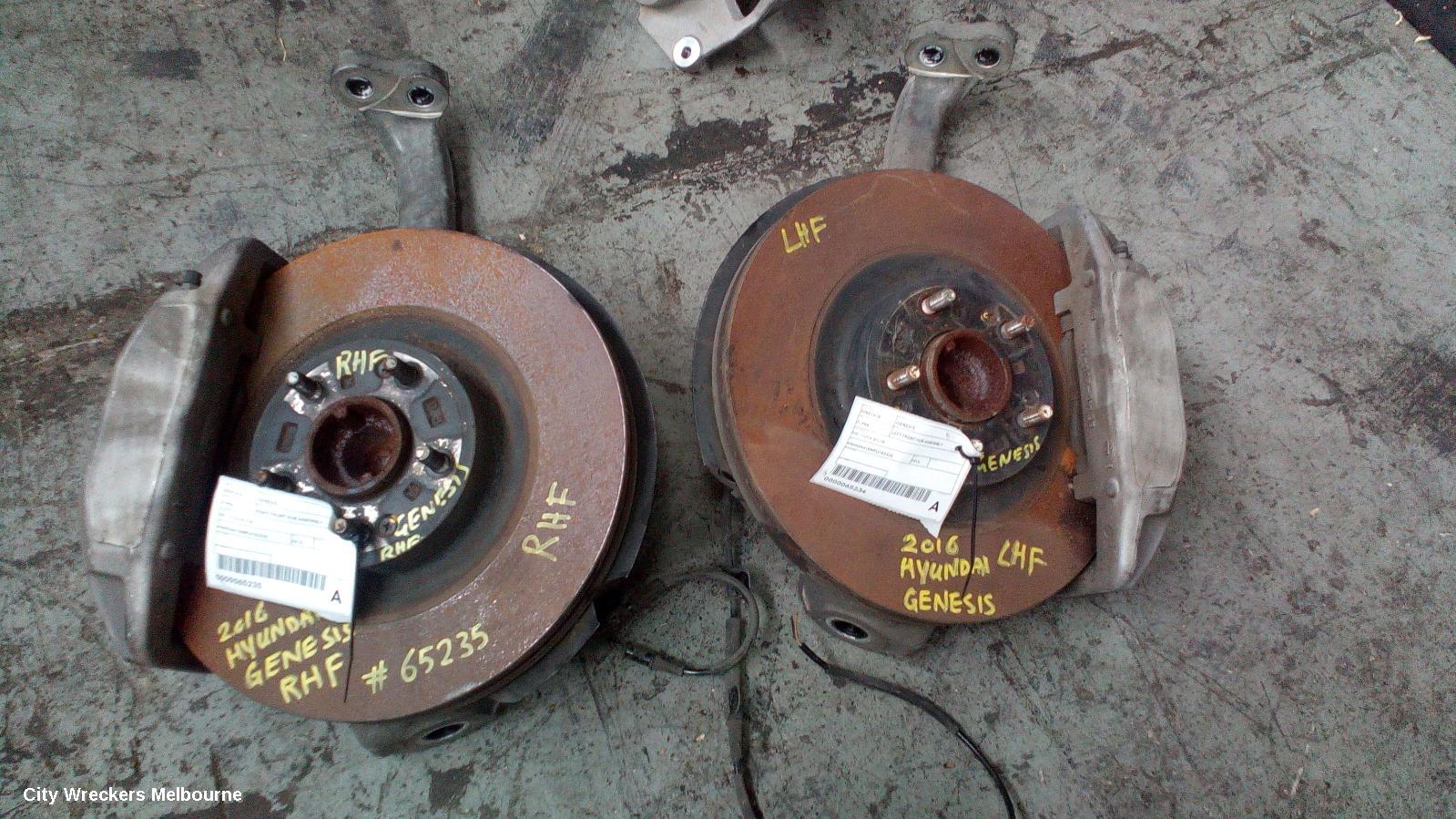 HYUNDAI GENESIS LEFT FRONT HUB ASSEMBLY, DH, 11/2014 - 01/2018