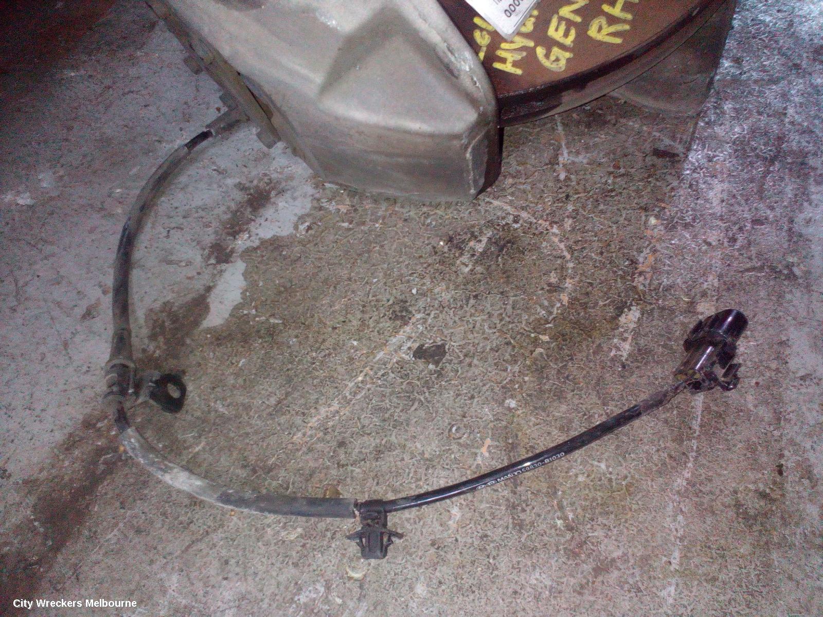 HYUNDAI GENESIS RIGHT FRONT HUB ASSEMBLY, DH, 11/2014 - 01/2018