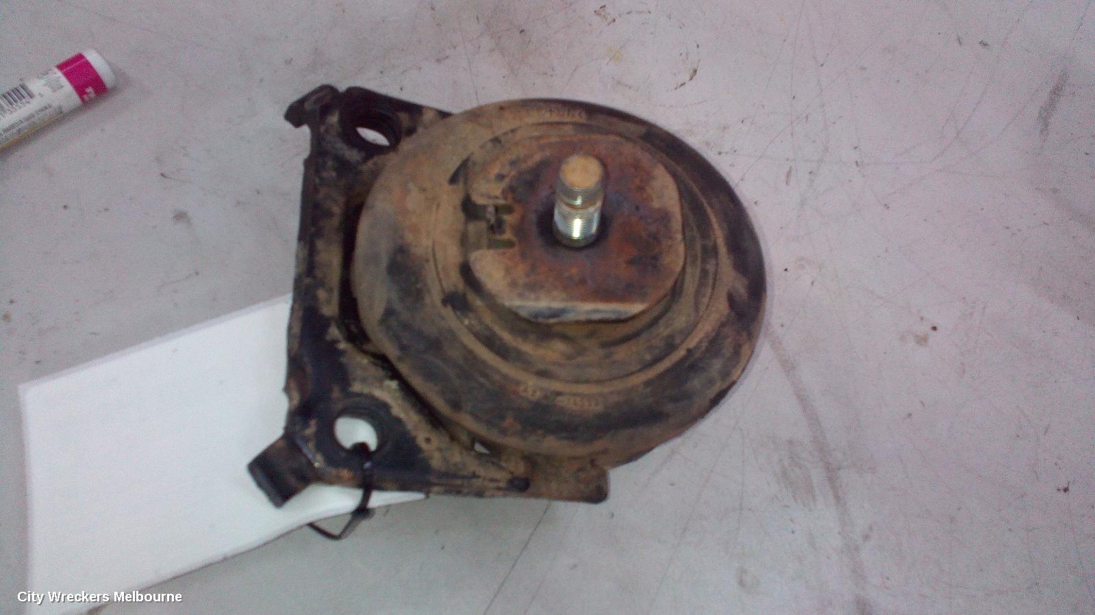 TOYOTA PRADO MOUNT, 120 SERIES 4WD 02/2003 - 10/2009