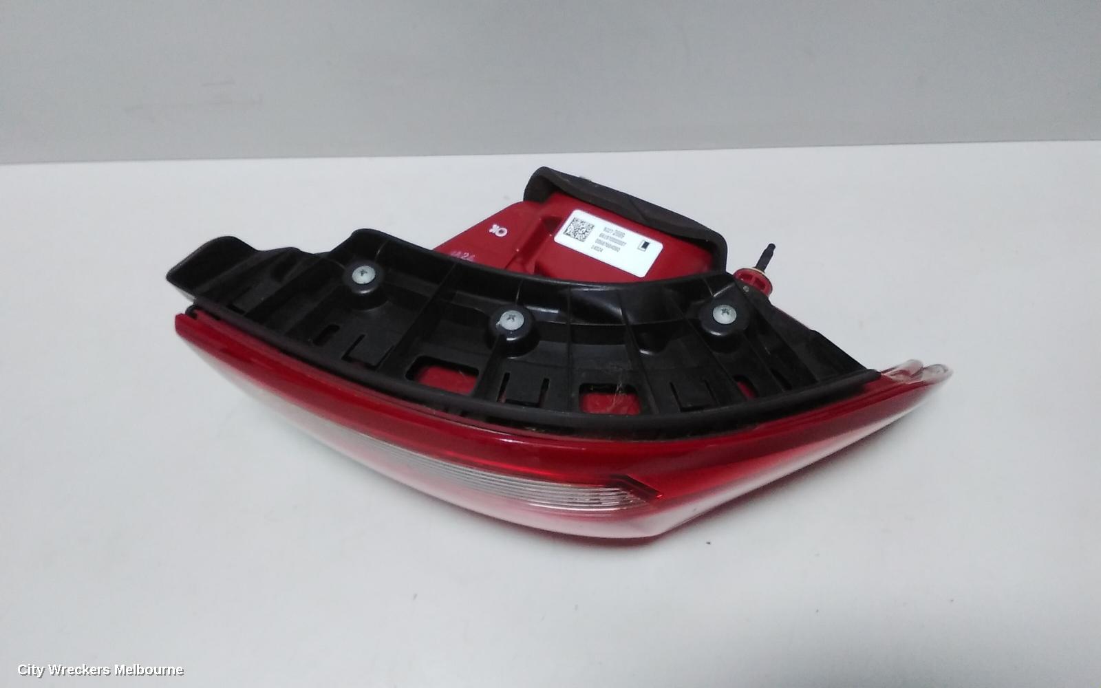HOLDEN COMMODORE LEFT TAILLIGHT, VF, SEDAN, CLEAR TYPE, EVOKE/SV6/SS/INTERNATIONAL, 05/2013 - 12/2017