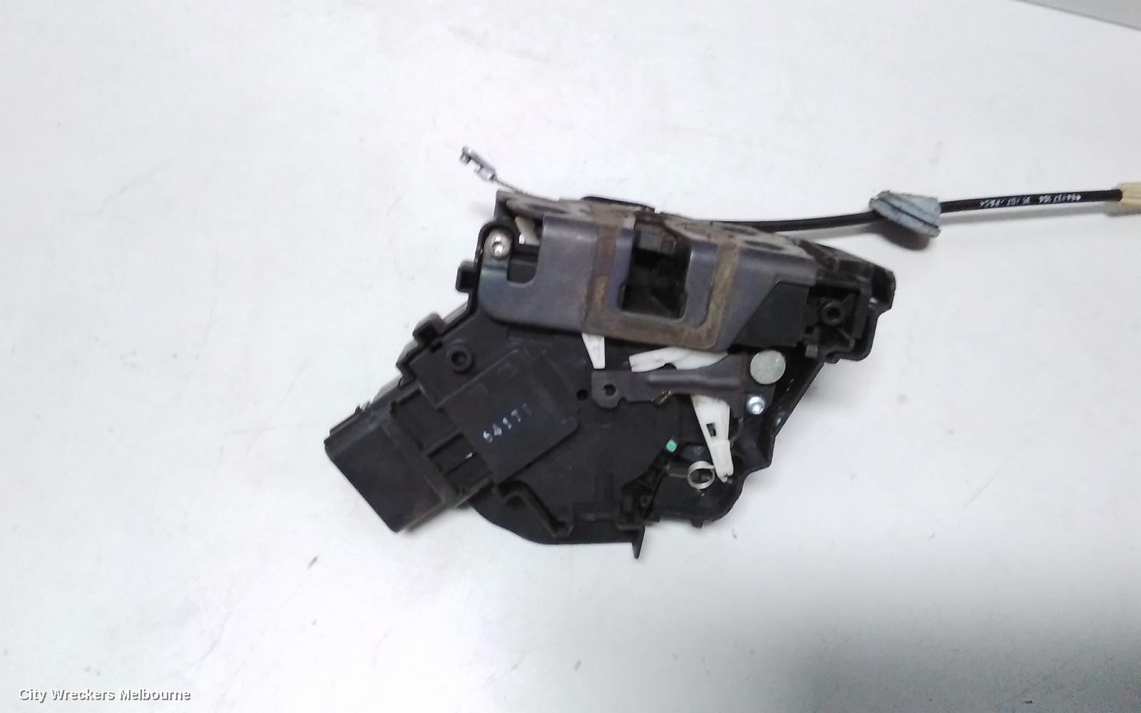 FORD FOCUS DOOR/BOOT/GATE LOCK, LEFT FRONT DOOR LOCK, LS-LV, SEDAN/HATCH, STANDARD, 06/2005 - 07/2011