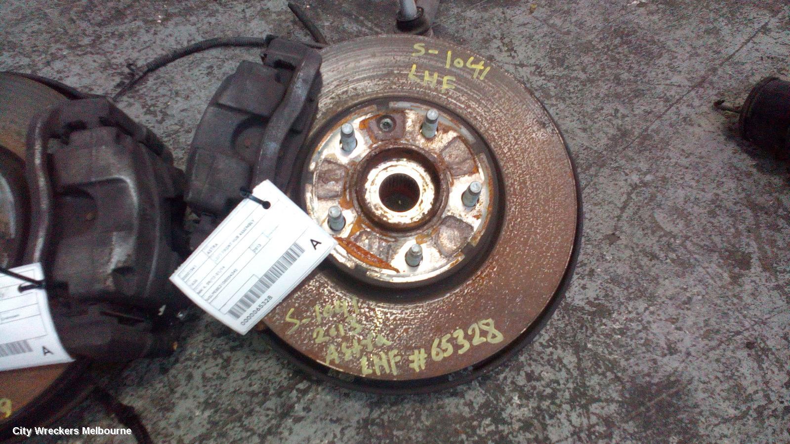 OPEL ASTRA LEFT FRONT HUB ASSEMBLY, MK 4, 09/2012 - 01/2014