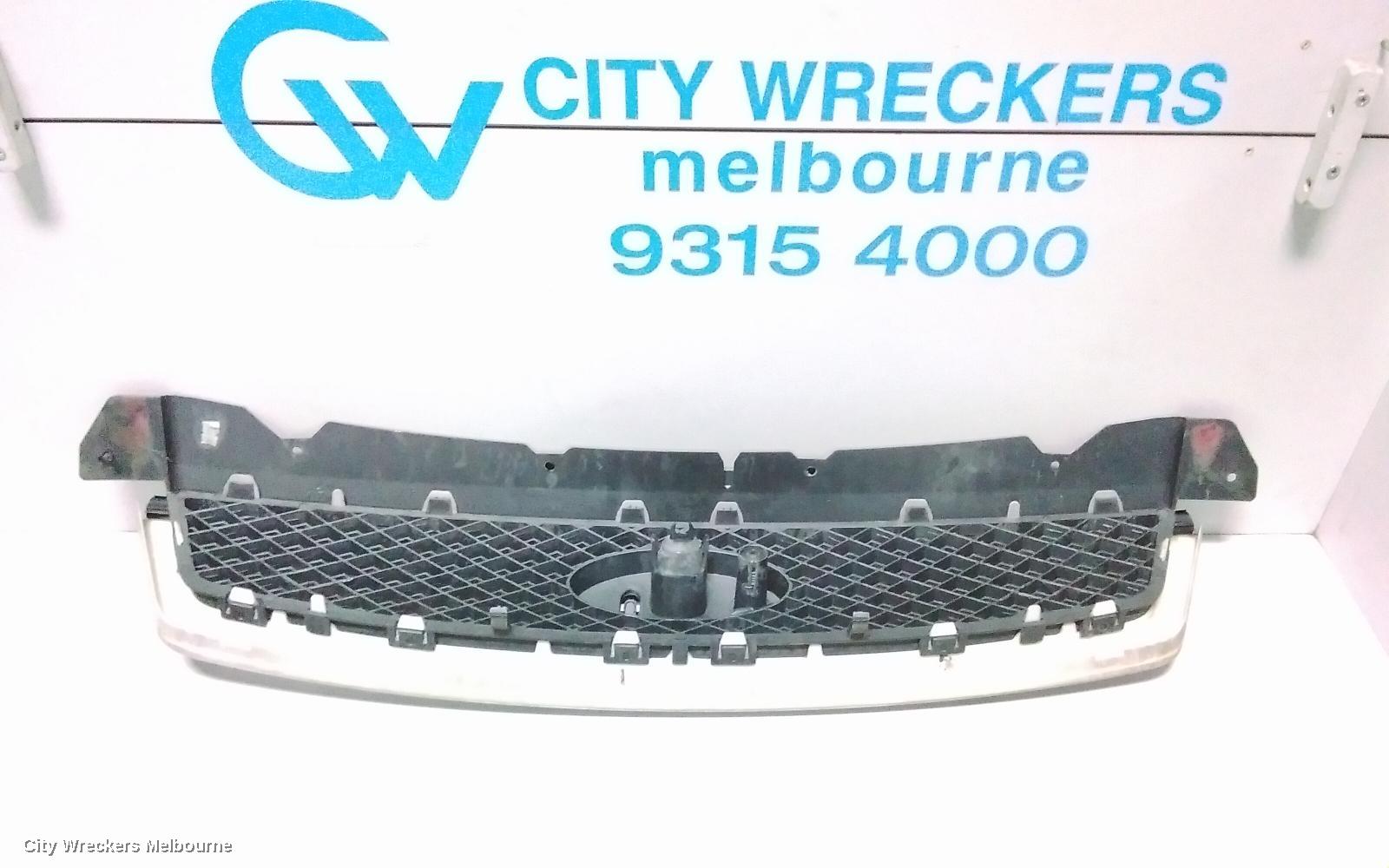 FORD FOCUS GRILLE, LS-LT, CHROME TYPE, 06/2005 - 04/2009