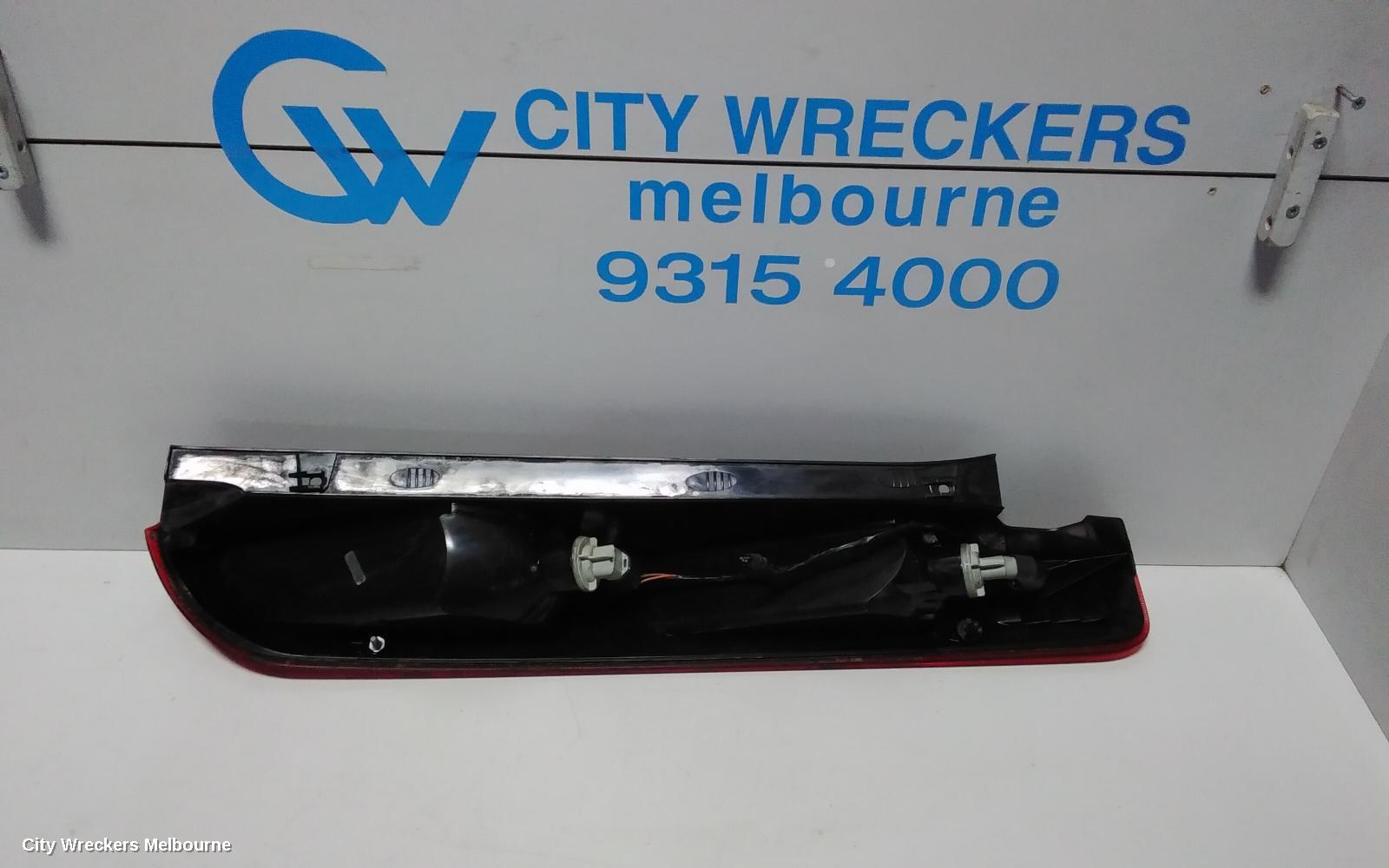 FORD FOCUS LEFT TAILLIGHT, LT, IN BODY, HATCH, 05/2007 - 04/2009