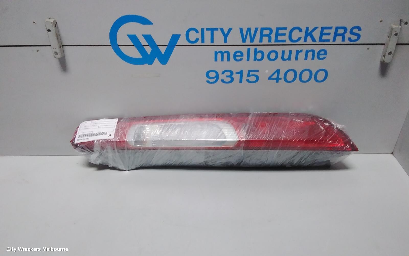 FORD FOCUS RIGHT TAILLIGHT, LT, IN BODY, HATCH, 05/2007 - 04/2009