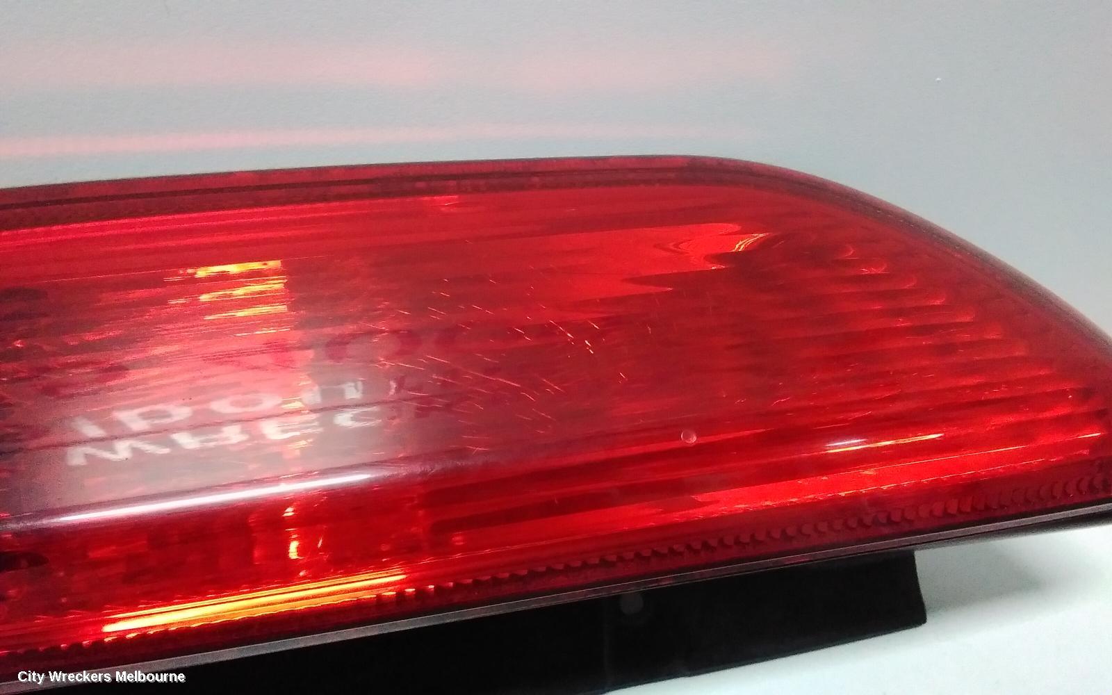 FORD FOCUS RIGHT TAILLIGHT, LT, IN BODY, HATCH, 05/2007 - 04/2009