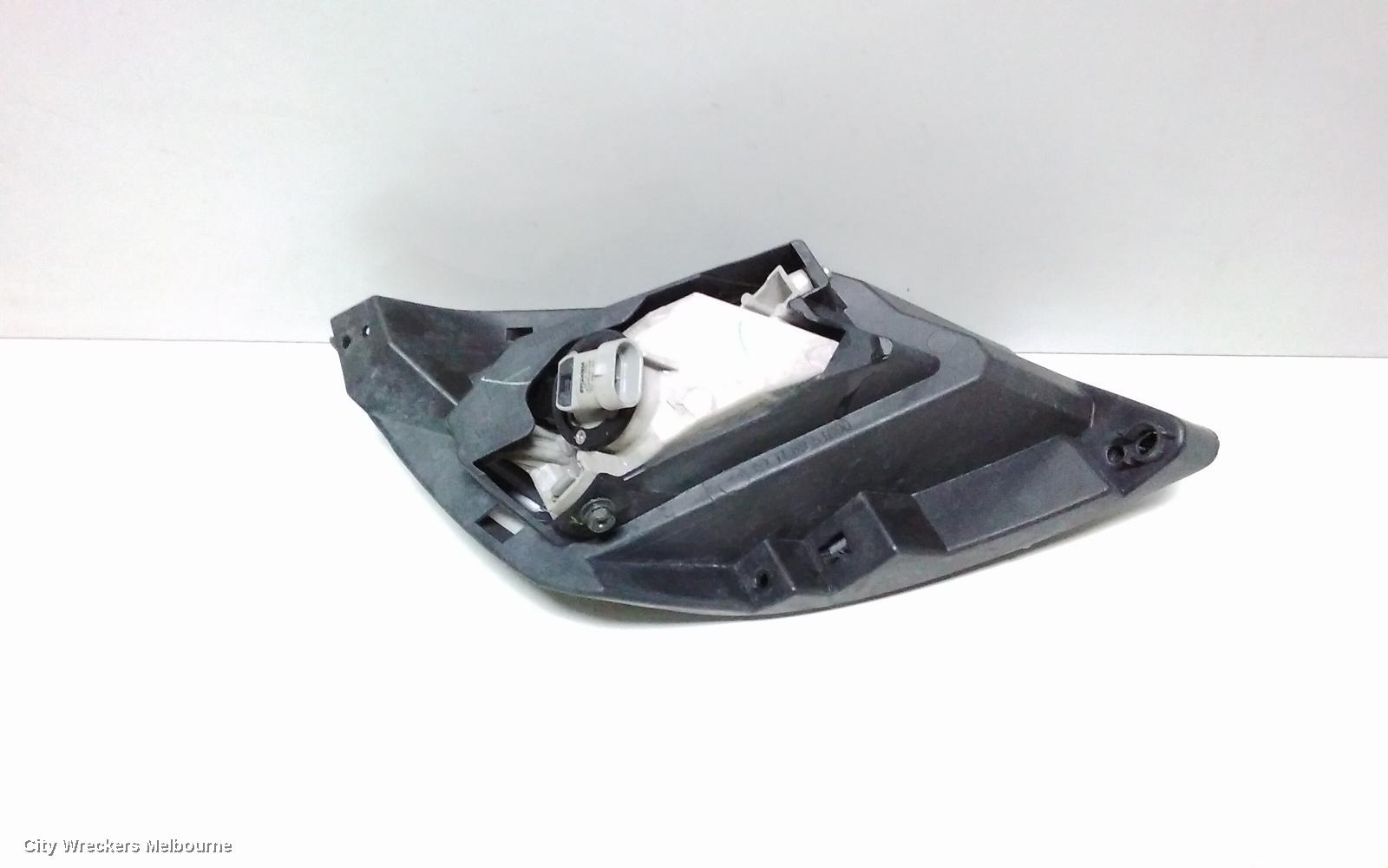 MAZDA CX9 LEFT INDICATOR/FOG/SIDE, BUMPER FOGLAMP, TB, 06/2009 - 10/2012