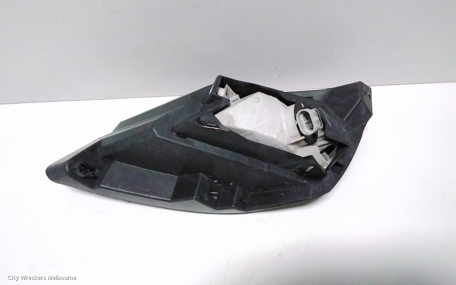 MAZDA CX9 RIGHT INDICATOR/FOG/SIDE, BUMPER FOGLAMP, TB, 06/2009 - 10/2012