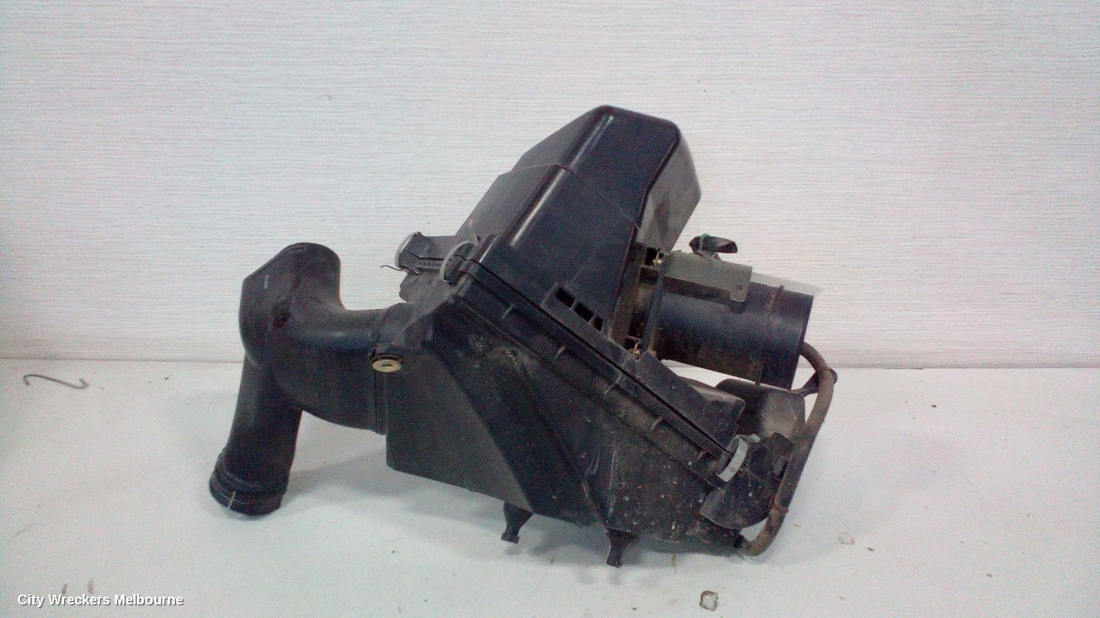 NISSAN XTRAIL AIR CLEANER/BOX, AIR CLEANER, T30, 10/2001 - 12/2005