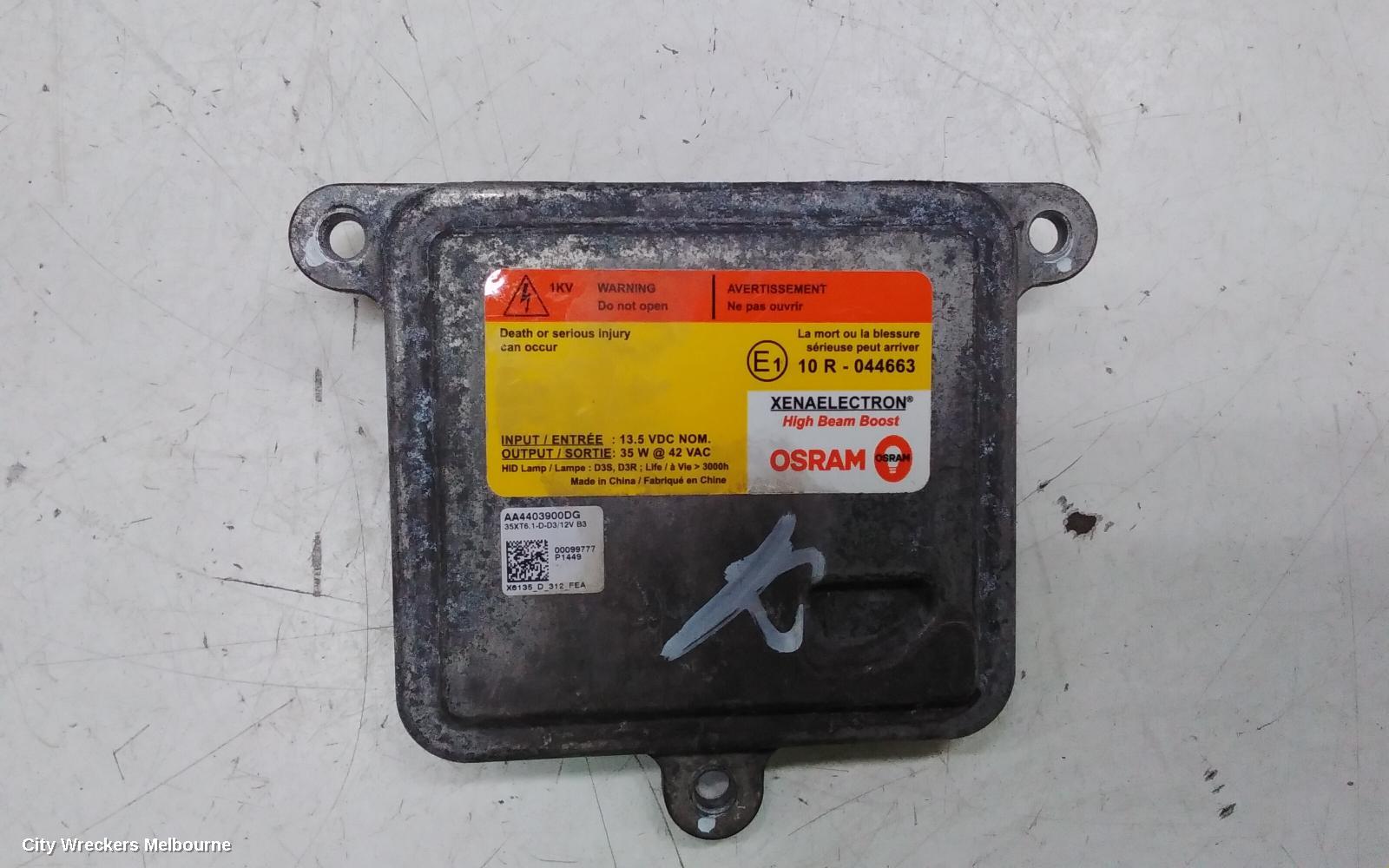 HYUNDAI GENESIS, DH, 11/2014 - 01/2018, HEAD LIGHT XENON  MODUEL : 65475