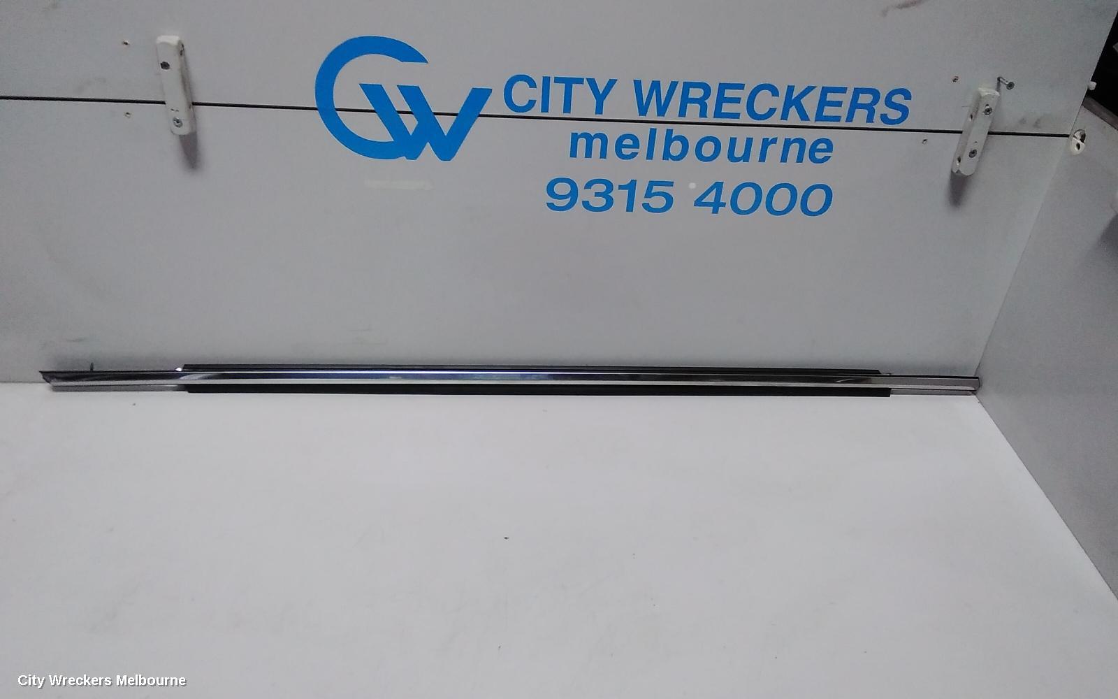 MAZDA CX9 DOOR MOULD, UPPER WINDOW MOULD RIGHT FRONT: 65477, RH FRONT, TC, W/ CHROME TYPE, 07/2016 ONWARDS