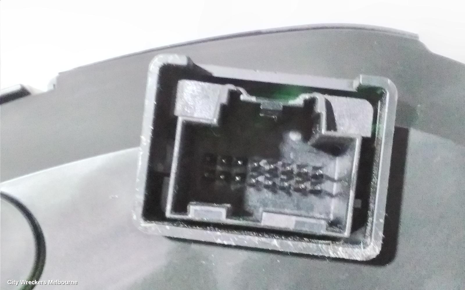 HOLDEN CAPTIVA INSTRUMENT CLUSTER, INSTRUMENT CLUSTER, DIESEL, 2.2, CAPTIVA 5, CG, 01/2011 - 06/2018