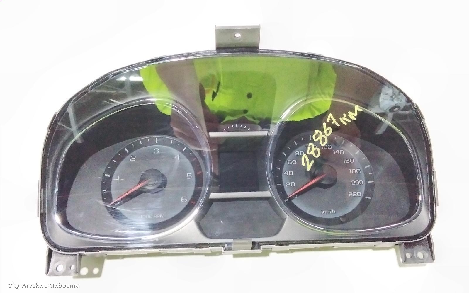 HOLDEN CAPTIVA INSTRUMENT CLUSTER, INSTRUMENT CLUSTER, DIESEL, 2.2, CAPTIVA 5, CG, 01/2011 - 06/2018