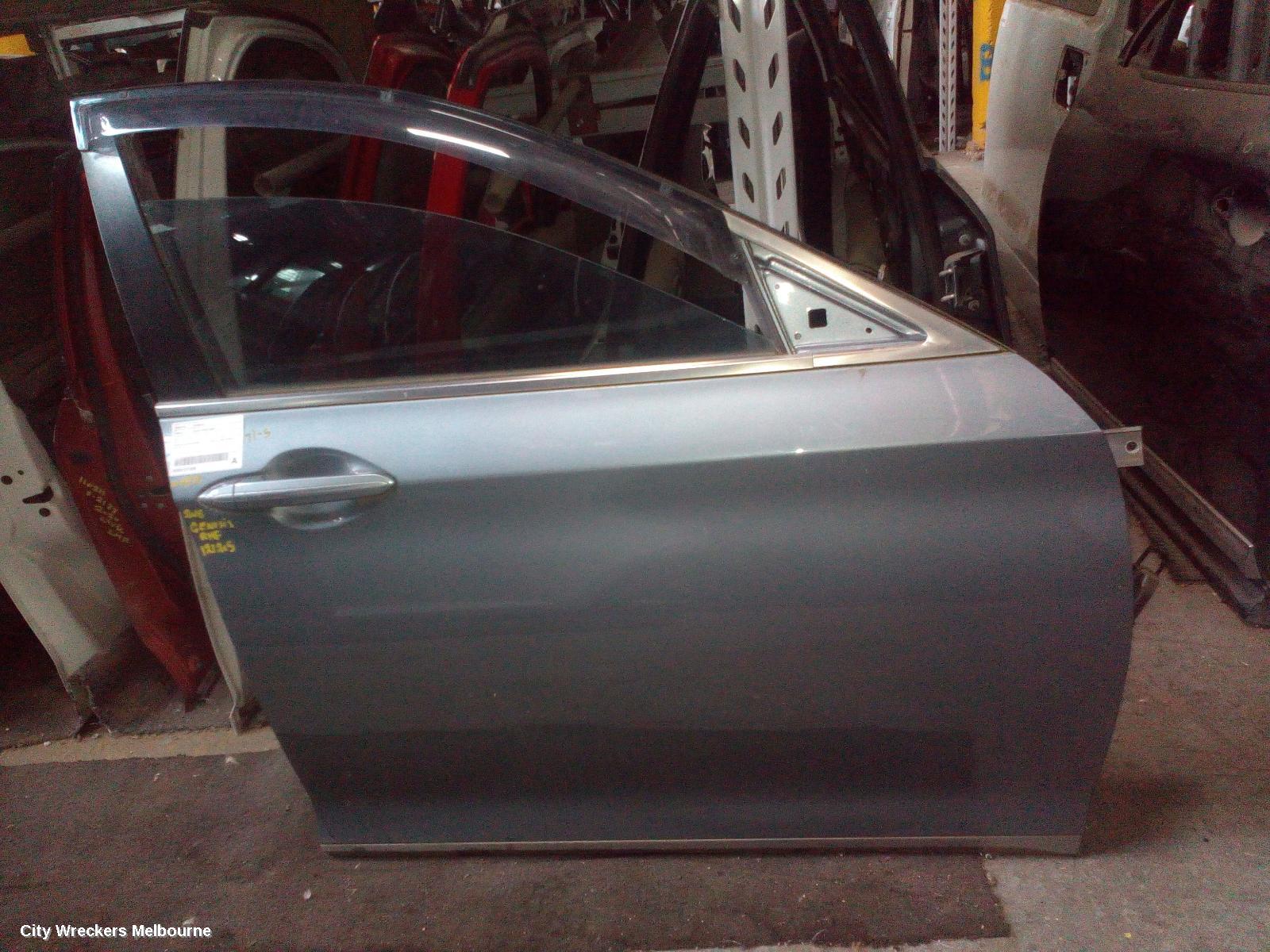 HYUNDAI GENESIS RIGHT FRONT DOOR, DH, 11/2014 - 01/2018