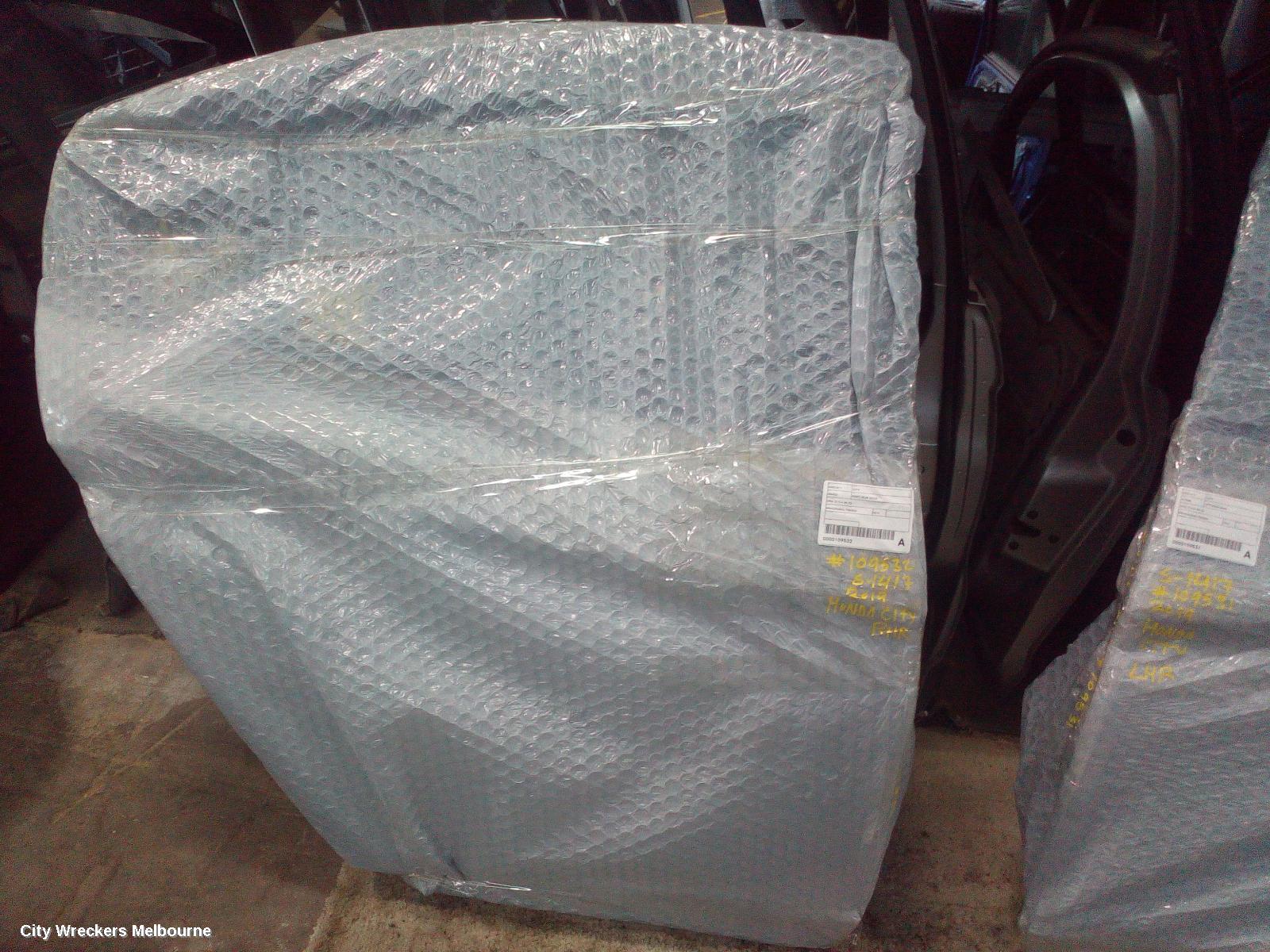HONDA CITY RIGHT REAR DOOR, GM6, 01/2014 - 09/2020