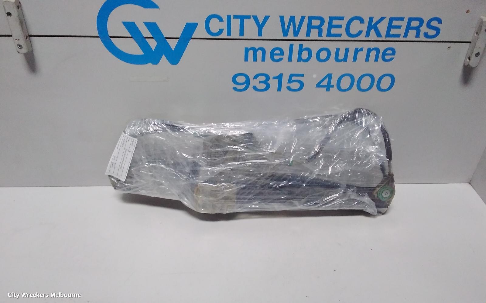 AUDI Q7 RIGHT REAR WND REG/MOTOR, 4L, 09/2006 - 08/2015