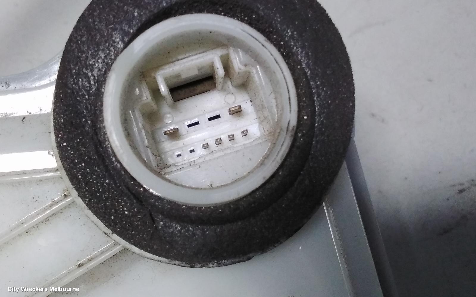 TOYOTA KLUGER DOOR/BOOT/GATE LOCK, RIGHT FRONT DOOR LOCK, GSU50/GSU55, 03/2014 ONWARDS