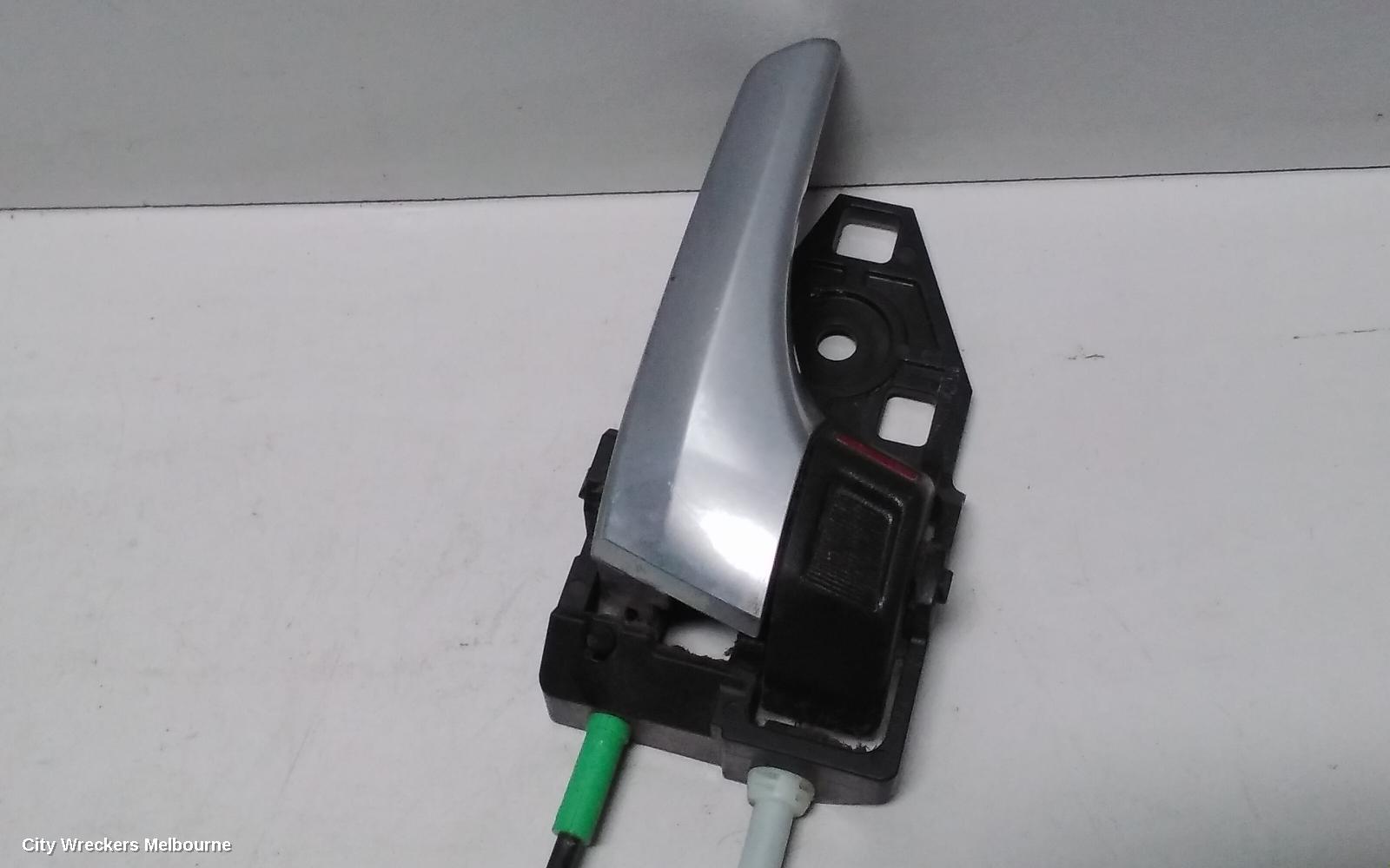 TOYOTA KLUGER DOOR/BOOT/GATE LOCK, RIGHT FRONT DOOR LOCK, GSU50/GSU55, 03/2014 ONWARDS
