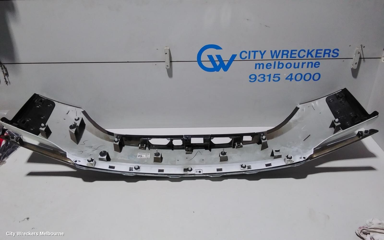 MAZDA CX9 REAR GARNISH, TAILGATE GARNISH-LOWER, COLOUR CODED, TC, 07/2016 ONWARDS