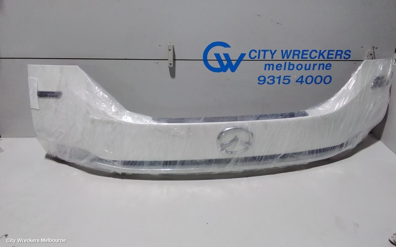 MAZDA CX9 REAR GARNISH, TAILGATE GARNISH-LOWER, COLOUR CODED, TC, 07/2016 ONWARDS