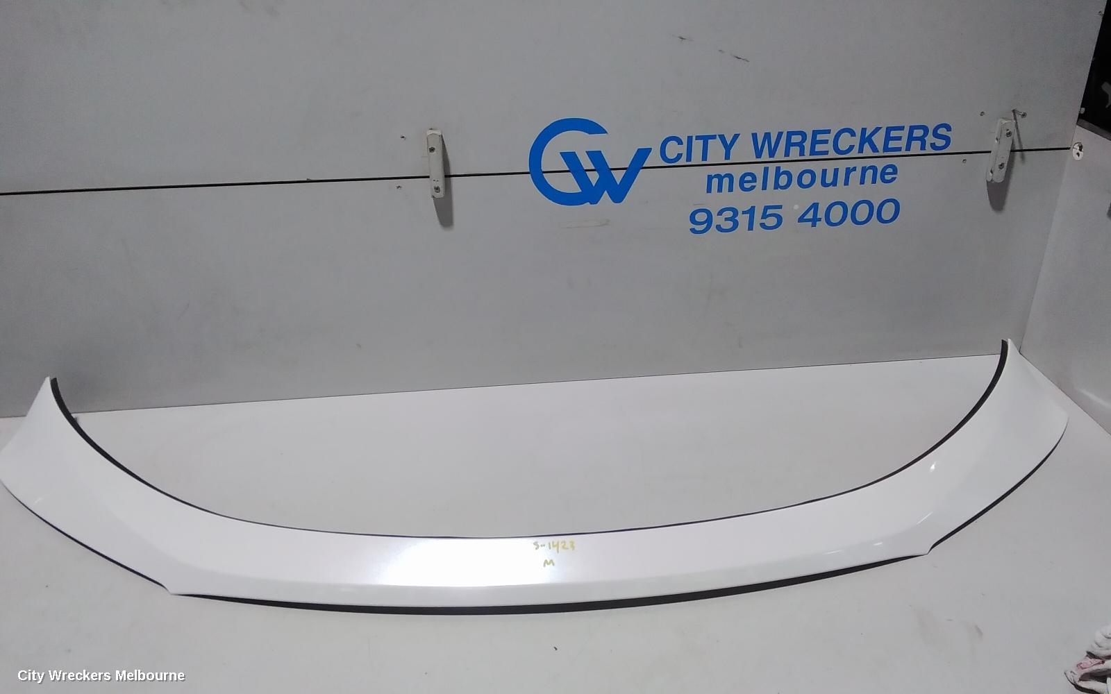 MAZDA CX9 REAR GARNISH, TAILGATE GARNISH-UPPER, CHROME, TC, 07/2016 ONWARDS