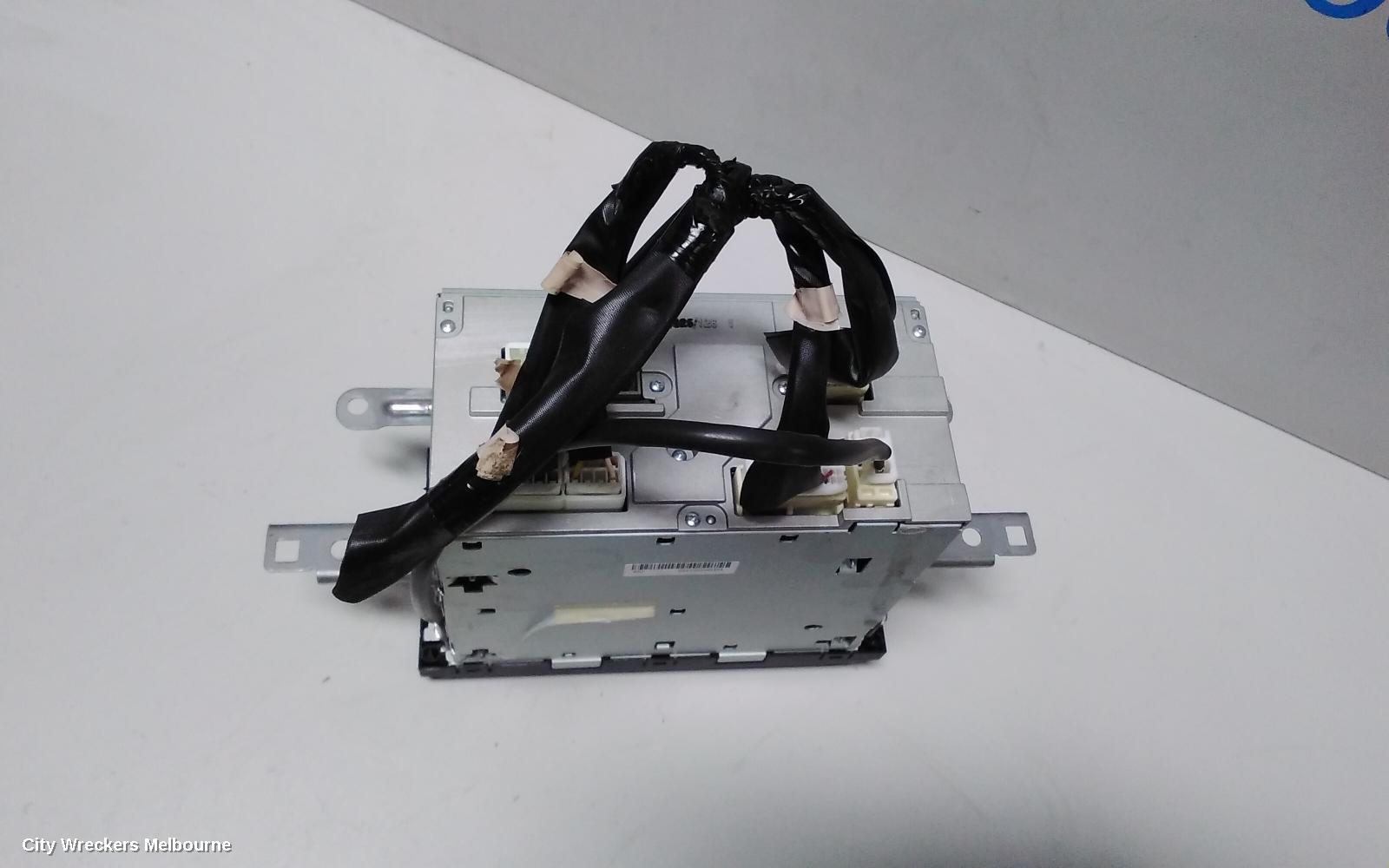 TOYOTA COROLLA RADIO/CD/DVD/SAT/TV, SINGLE DISC W/ USB & BLUETOOTH, ZRE152/20153R, 03/2007 - 10/2013