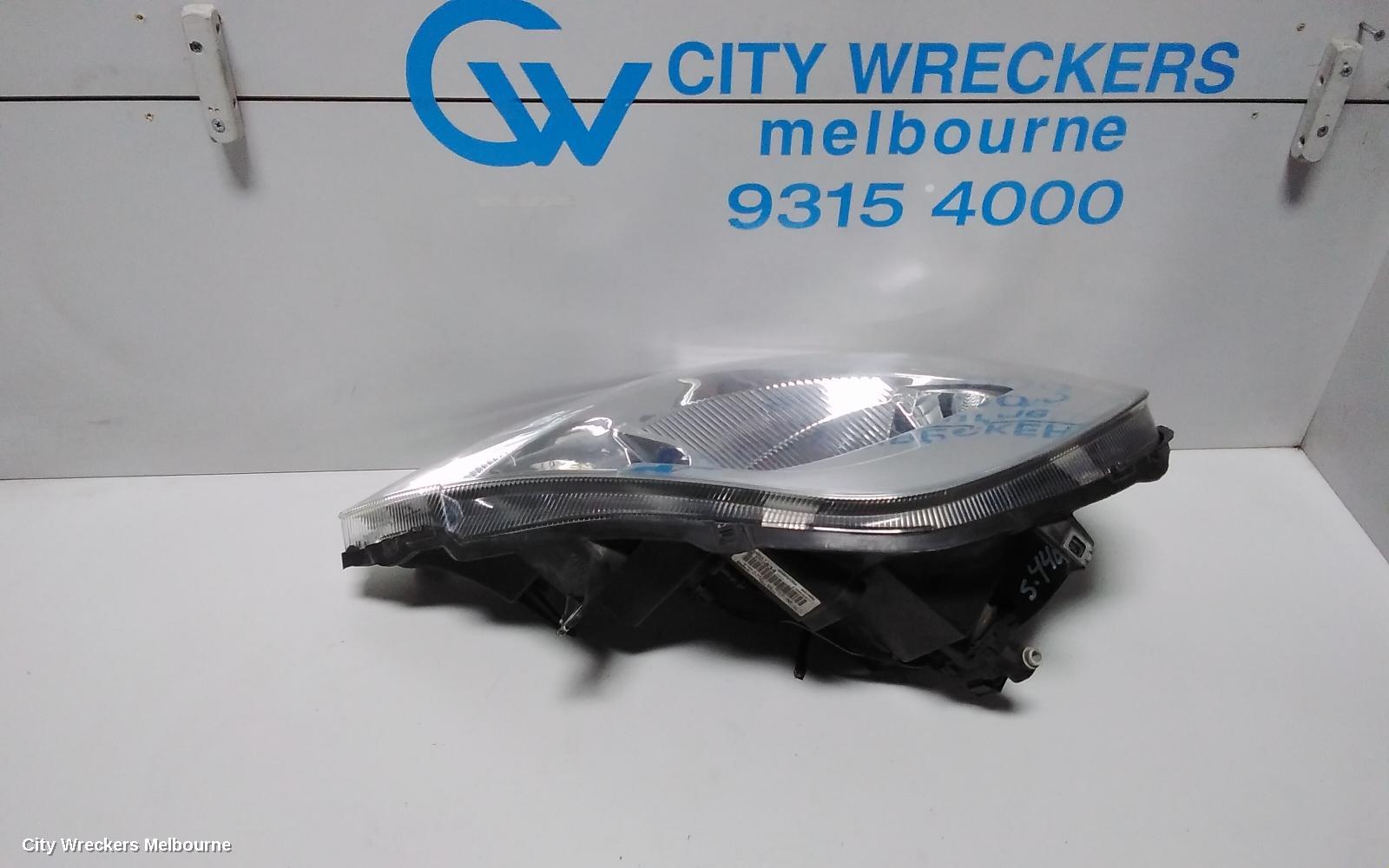 RENAULT TRAFIC RIGHT HEADLAMP, X83, CLEAR INDICATOR TYPE, 05/2007 - 12/2014