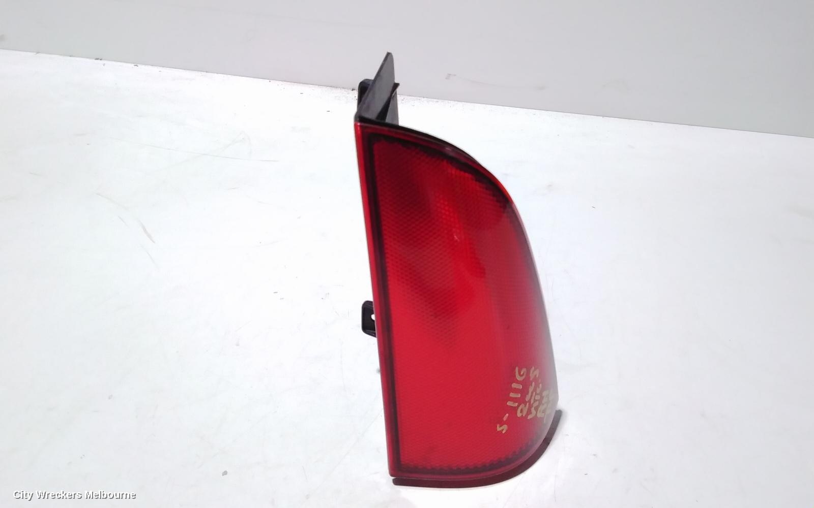 MERCEDES VITO RIGHT TAILLIGHT, UPPER TAILGATE, 639, 04/2004 - 02/2006