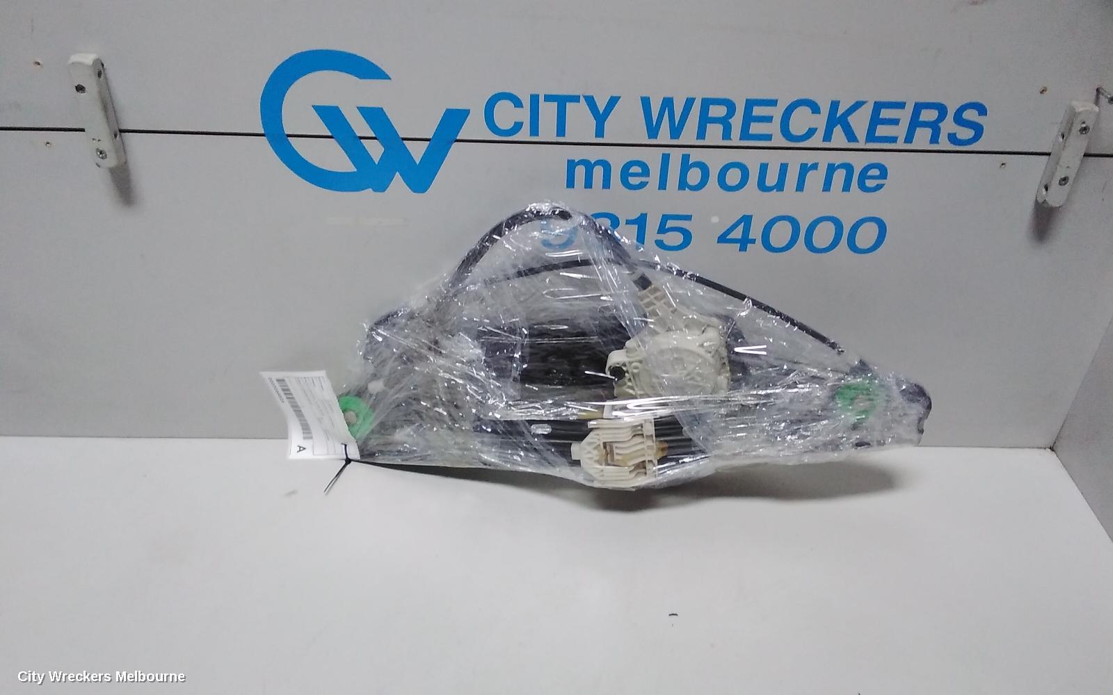 BMW 3 SERIES RIGHT FRONT WINDOW REG/MOTOR, E90, SEDAN, 03/2005 - 01/2012