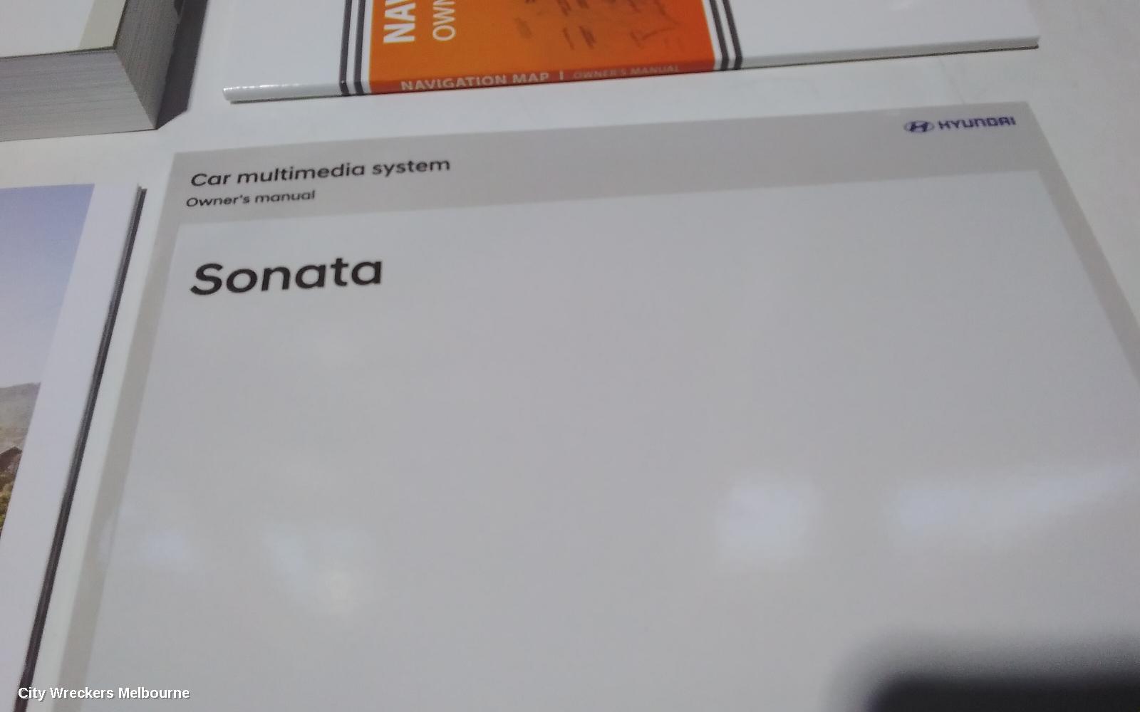 HYUNDAI SONATA OWNERS HANDBOOK, LF, 10/2014 - 01/2020