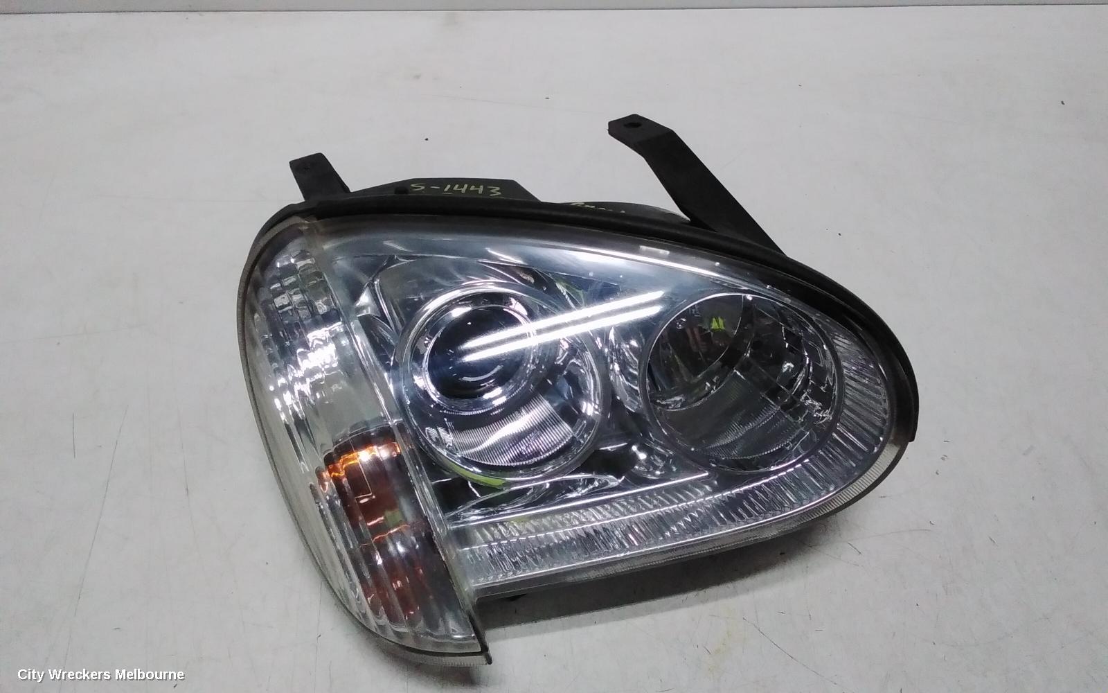 GREAT WALL V200/V240 RIGHT HEADLAMP, K2, 07/2009 - 03/2011