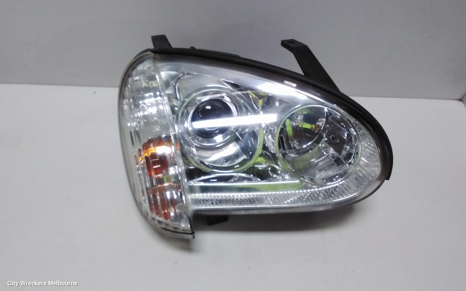 GREAT WALL V200/V240 RIGHT HEADLAMP, K2, 07/2009 - 03/2011