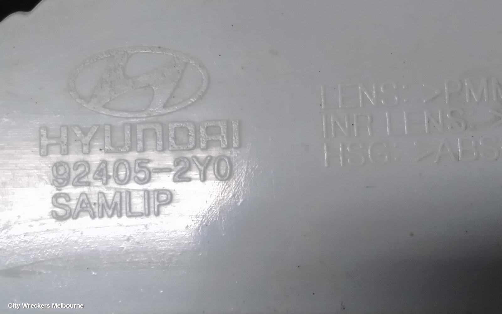 HYUNDAI IX35 REAR GARNISH, TAILGATE LAMP (LH SIDE), LM SERIES (VIN TMAJ), 10/2013 - 01/2016