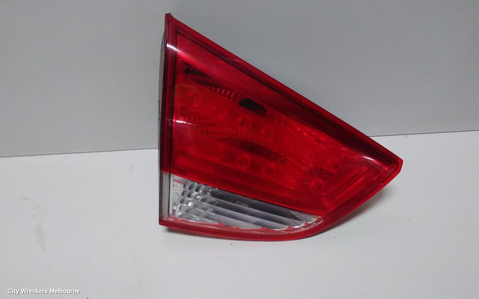HYUNDAI IX35 REAR GARNISH, TAILGATE LAMP (LH SIDE), LM SERIES (VIN TMAJ), 10/2013 - 01/2016