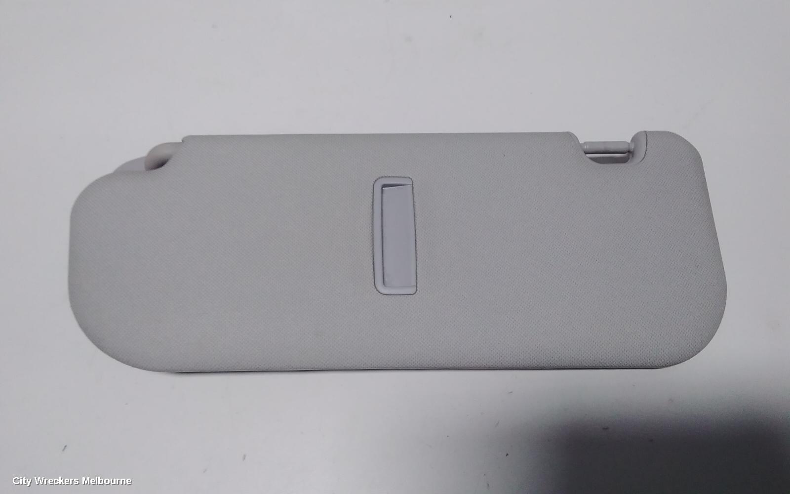 HYUNDAI I30 SUNVISOR, GD, PAIR, W/ MIRROR, NON COURTESY LIGHT TYPE, 03/2012 - 02/2017