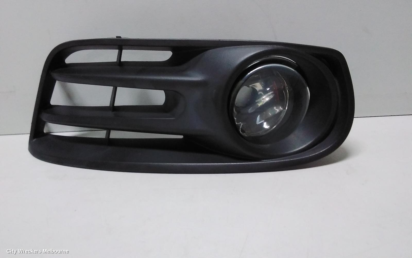 NISSAN PULSAR LEFT INDICATOR/FOG/SIDE, BUMPER FOGLAMP, C12, HATCH, 05/2013 - 12/2016
