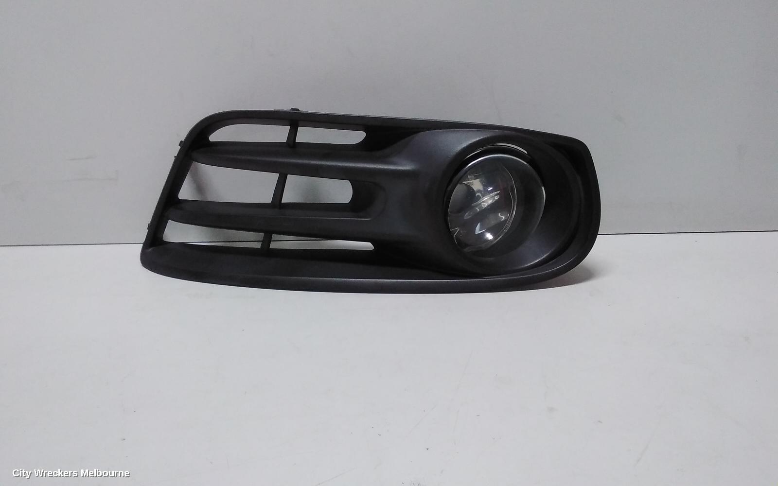 NISSAN PULSAR LEFT INDICATOR/FOG/SIDE, BUMPER FOGLAMP, C12, HATCH, 05/2013 - 12/2016